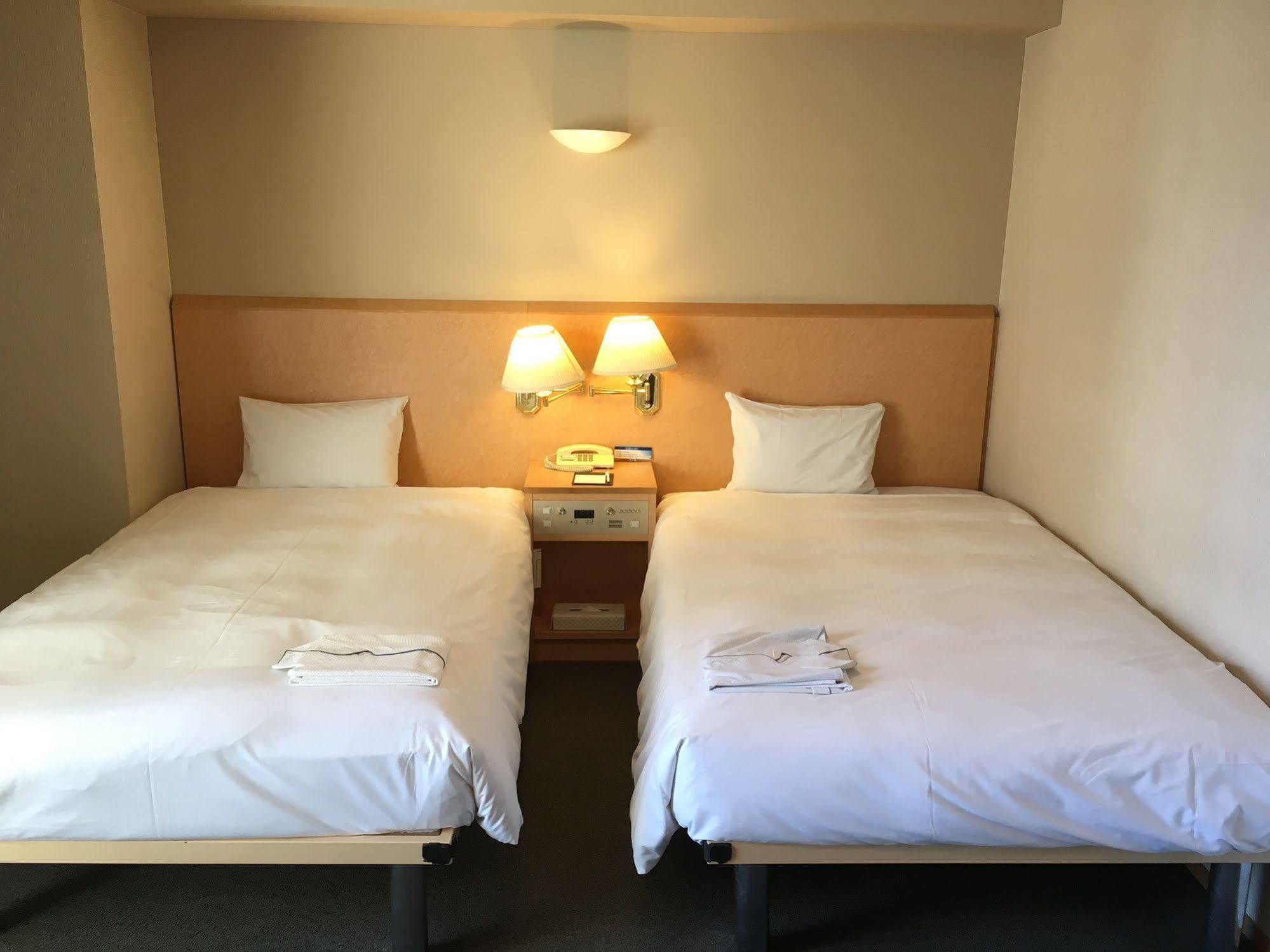 Hotel Yokohama Camelot Japan Exterior foto
